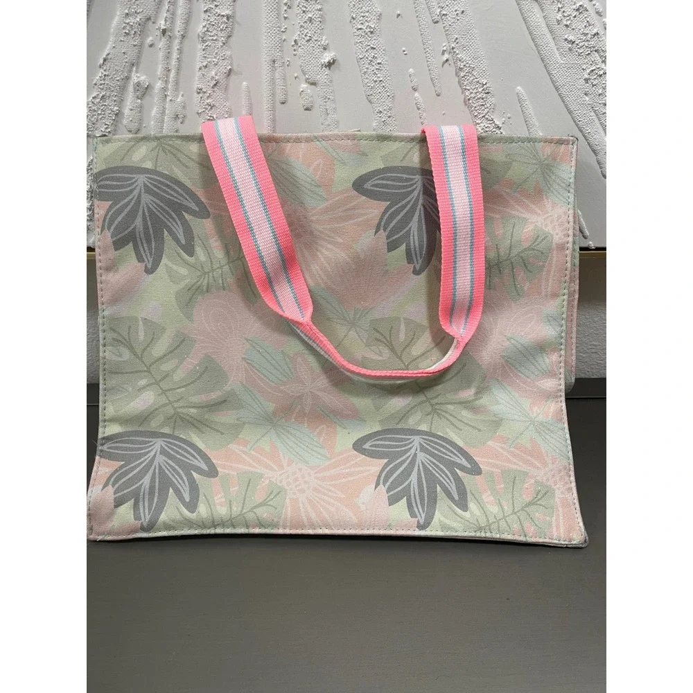 Twig & Arrow NWT Beach Tote Vacation Tropical Floral Canvas Shoulder Bag Pink